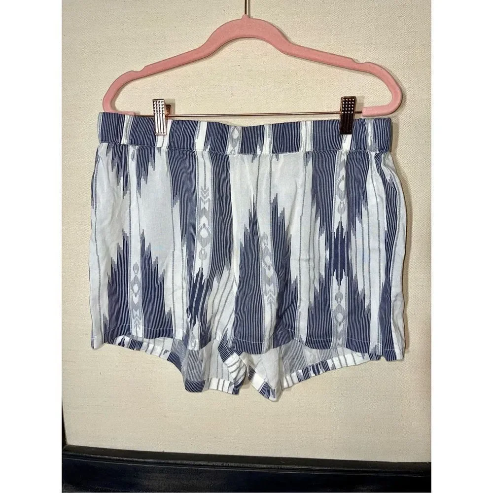 Kensie Shorts Size Large
